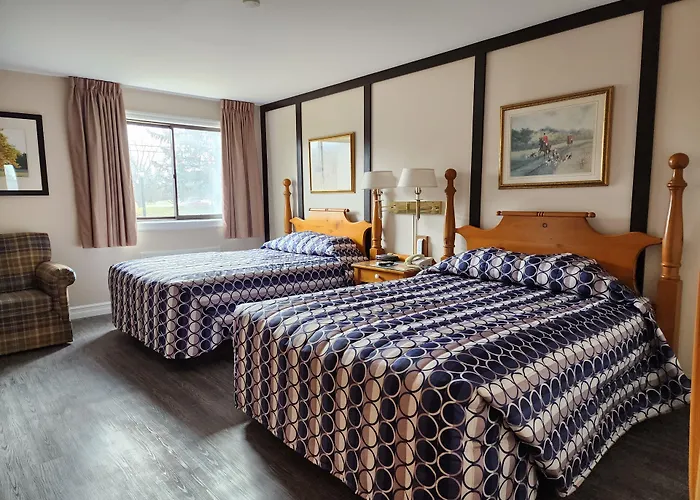 Mcintosh Country Inn & Conference Centre
