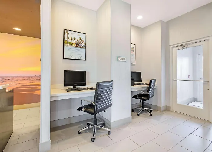 La Quinta By Wyndham Corpus Christi - Portland