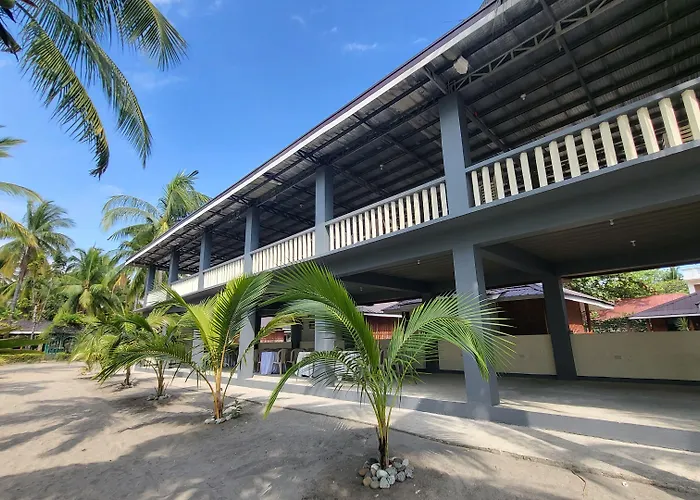 Bakasyunan Resort And Conference Center - Zambales
