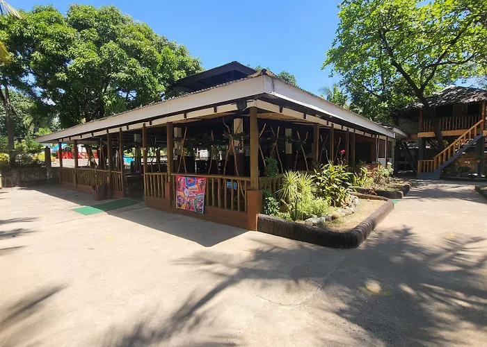 Bakasyunan Resort And Conference Center - Zambales