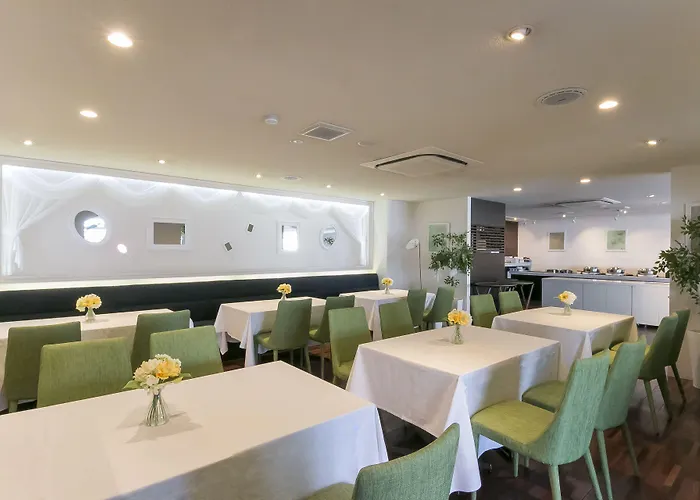 Sayan Terrace Hotel & Resort
