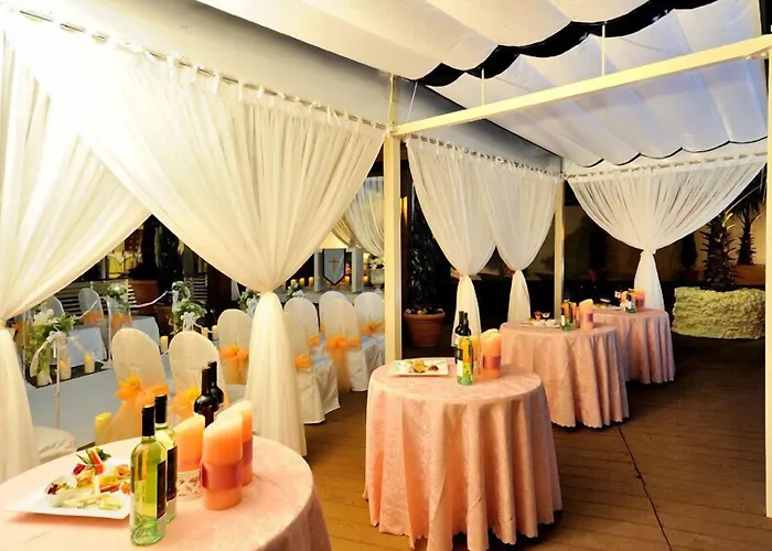 Sayan Terrace Hotel & Resort