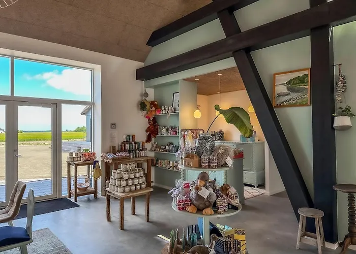 Seaside Retreat & Hotel
