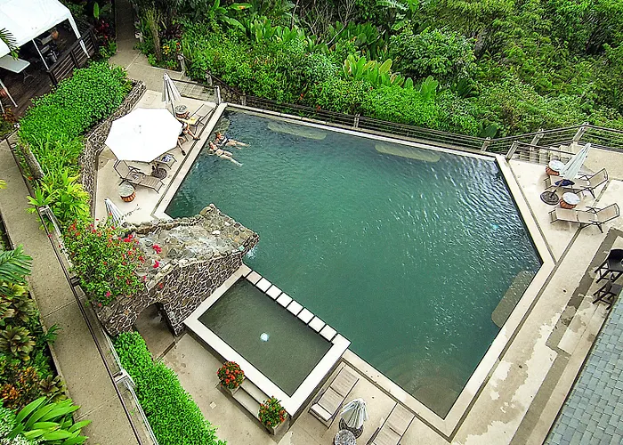 Tulemar Resort