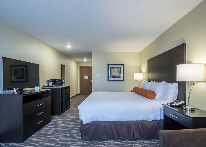 Creekstone Inn & Suites - St Marys