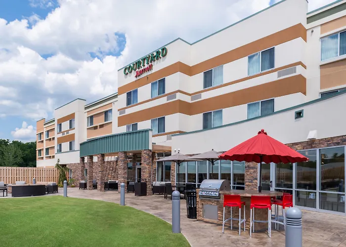 Courtyard By Marriott Elmira Horseheads