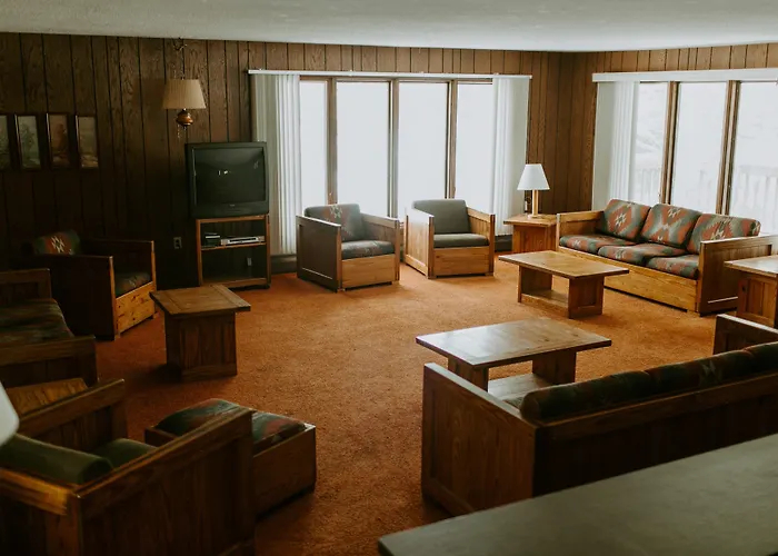 Silver Rapids Lodge & Campground