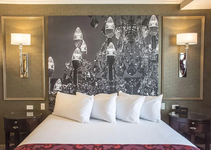 The Delavan Hotel