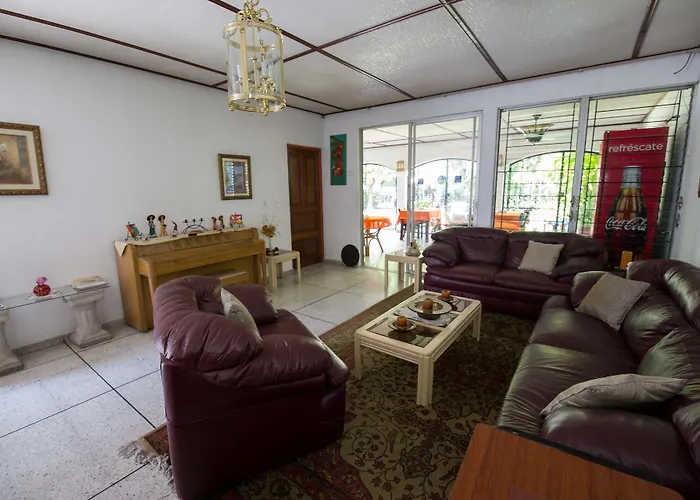 Suites & Apartments San Benito - Zona Rosa