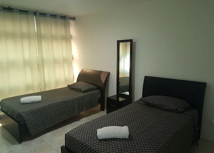 Hostal Central Beach