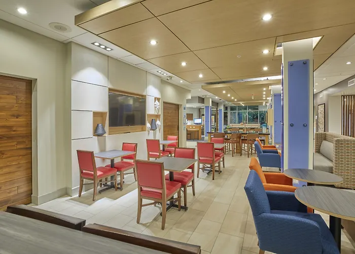 Holiday Inn Express & Suites - Hermiston Downtown By Ihg