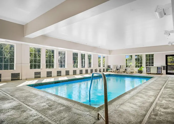 La Quinta By Wyndham Stonington-Mystic Area