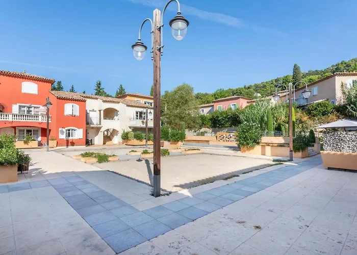Vacanceole - Le Domaine De Camiole
