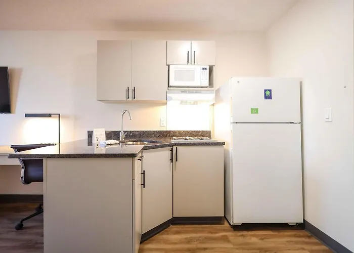 Extended Stay America Suites - Cleveland - Beachwood - Orange Place - South