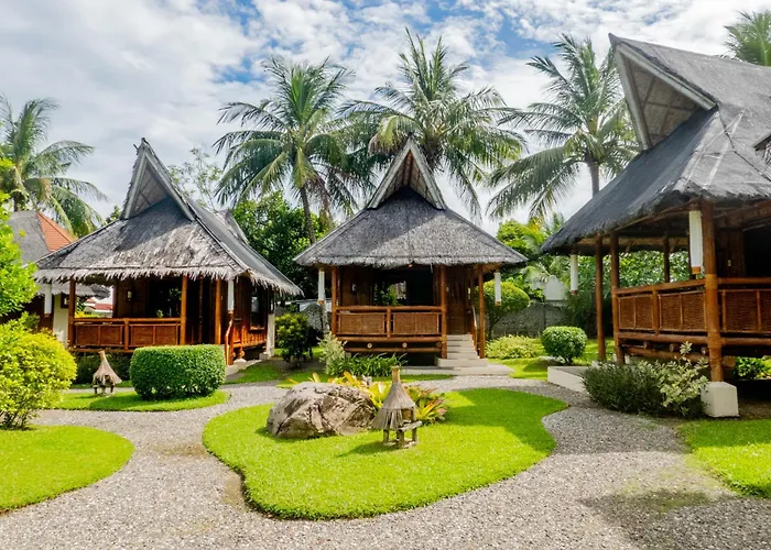 Pura Vida Beach & Dive Resort