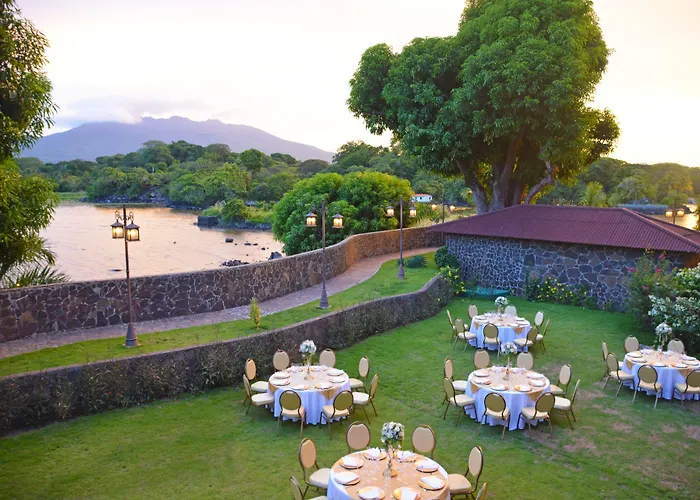 Hotel El Reith Lake