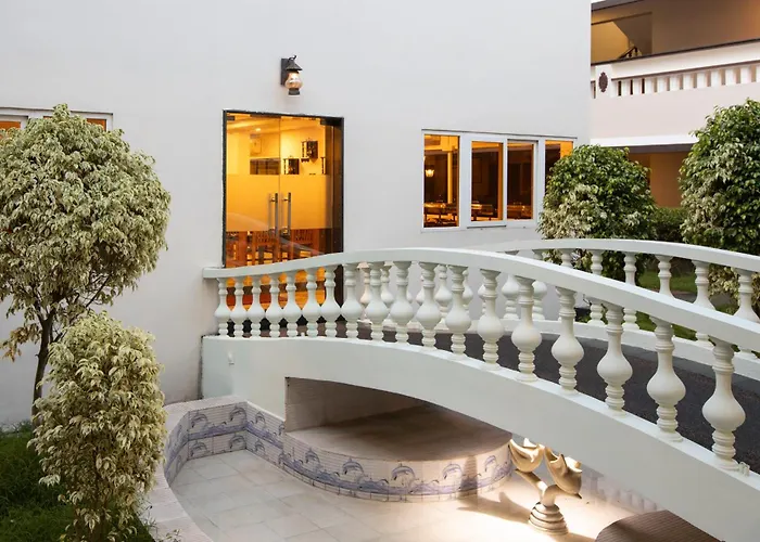 Athena Hotel