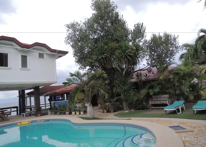 Love'S Beach & Dive Resort