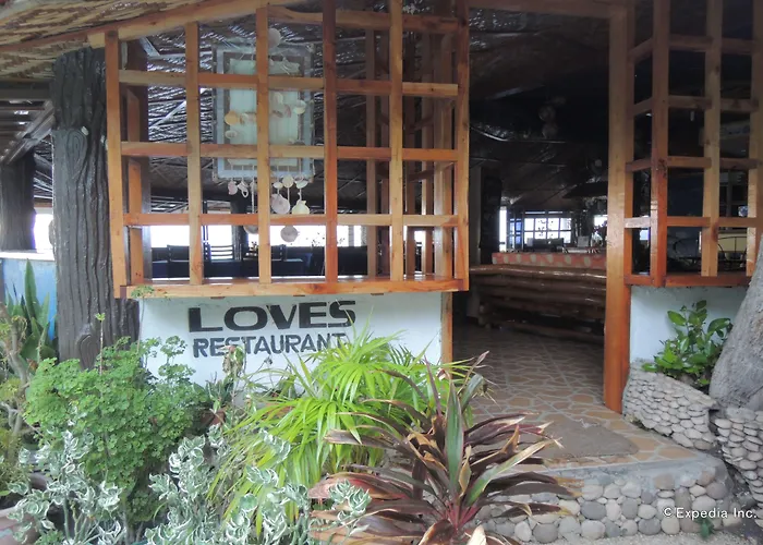 Love'S Beach & Dive Resort