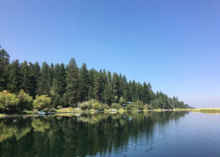 Crater Lake Gateway-Rocky Point Resort