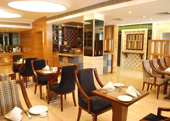 Glades Hotel