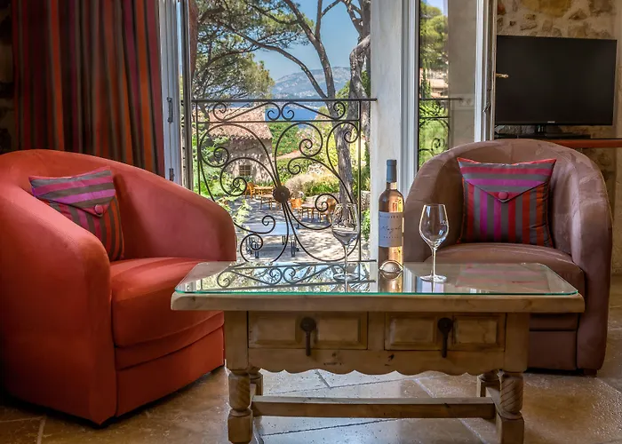 L' Escapade Hotel & Restaurant