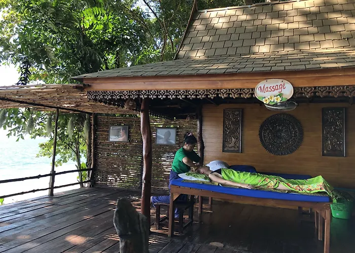 Koh Jum Ocean Beach Resort