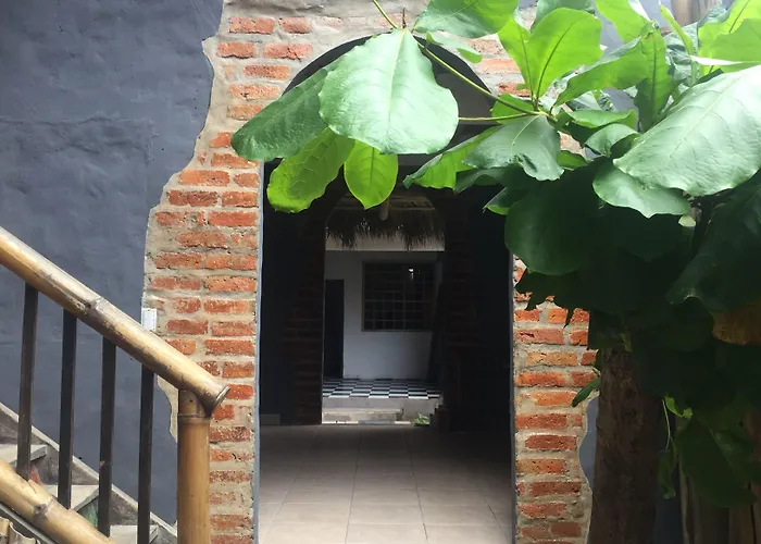 Mompiche Resorts