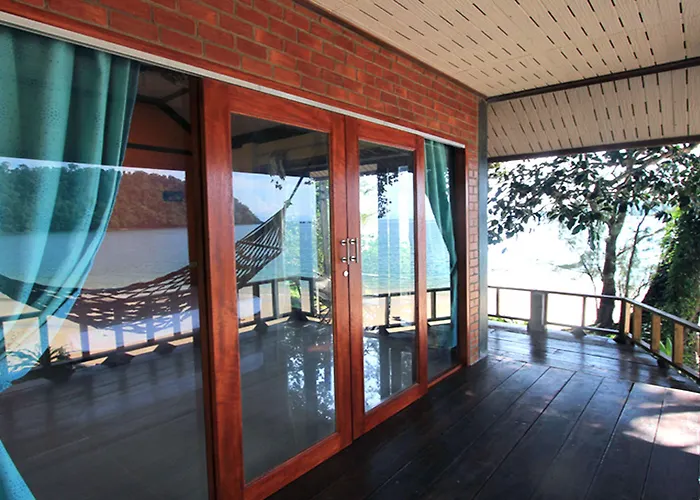 Chomjan Resort