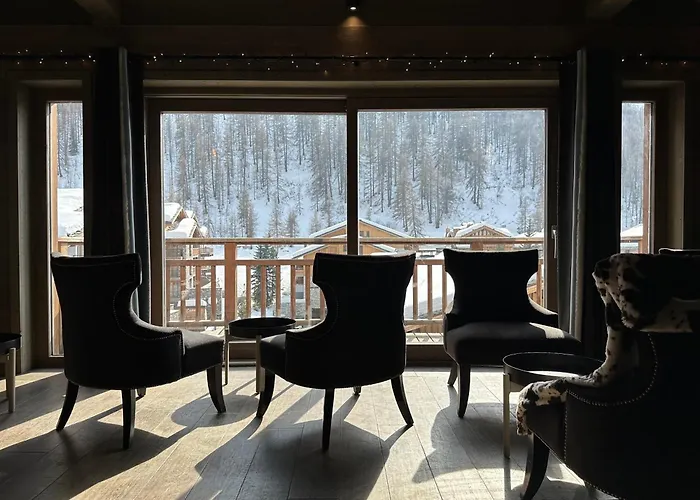 Victoria Lodge, Friendly Hotel