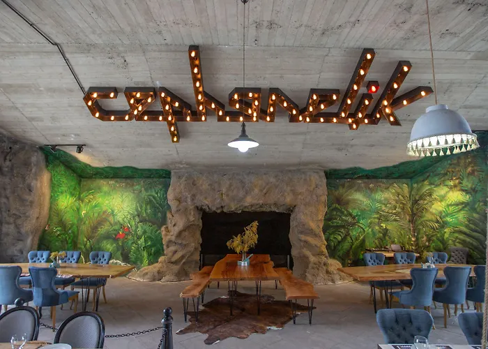 Cephanelik Hotel
