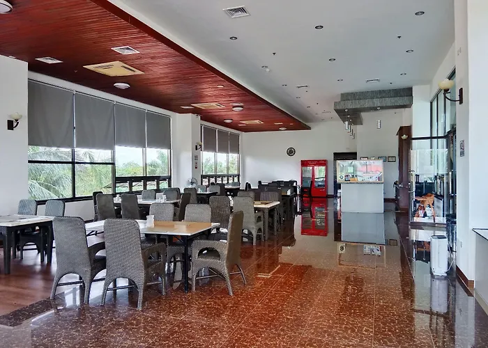 Queens Island Golf And Resort