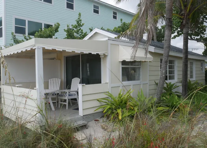 Bungalow Beach Resort
