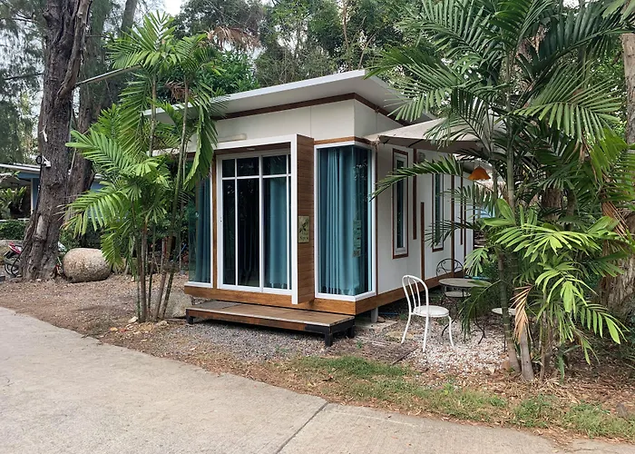 Rayonghouse Resort