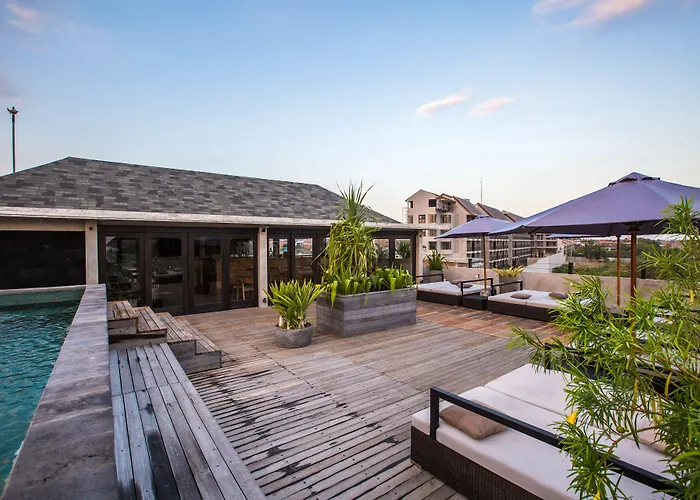 Surf Motel Bali