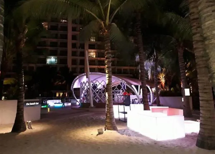 Masies Beach View Suite At Azure Urban Resort Residences