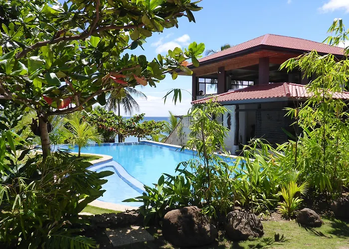 Island View Beachfront Resort