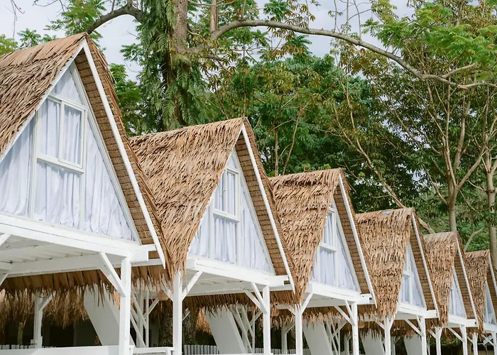 Manawari Beach Resort