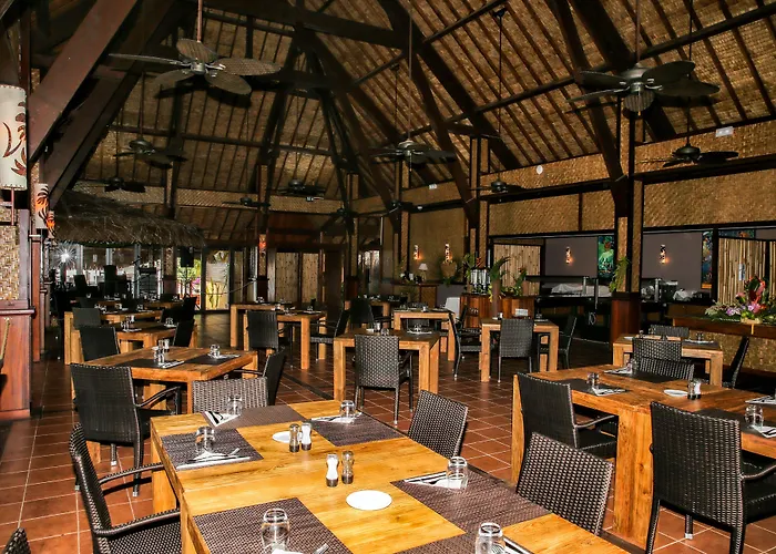 Tahaa Resorts