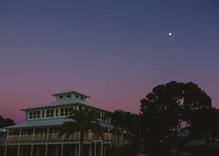 Dolphin Point Villas
