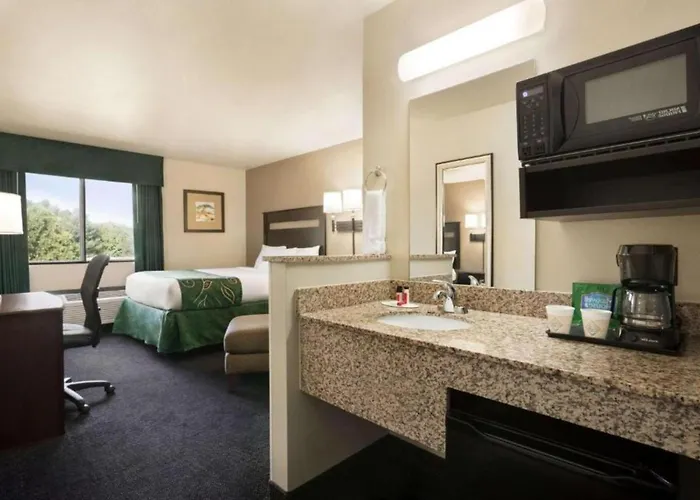 Travelodge Brunswick