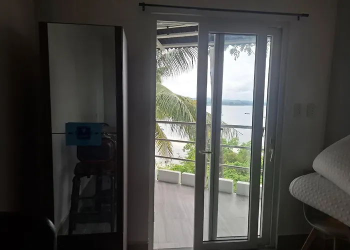 Mountain Meets The Sea Hidden Resort