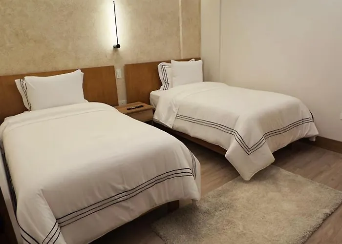 Saya Hotel & Suites