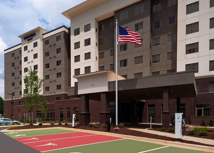 Courtyard By Marriott Charlotte Northlake