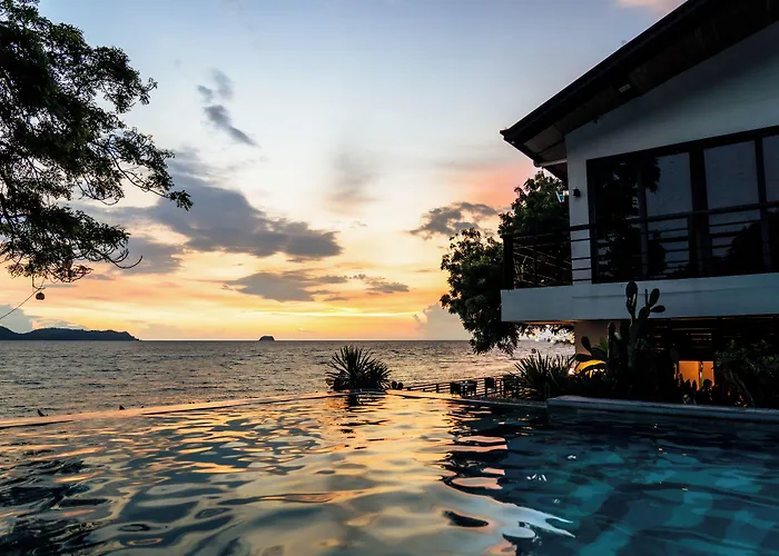 Altamare Dive And Leisure Resort Anilao