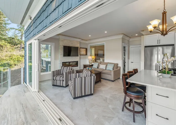 Sookepoint Ocean Cottage Resort