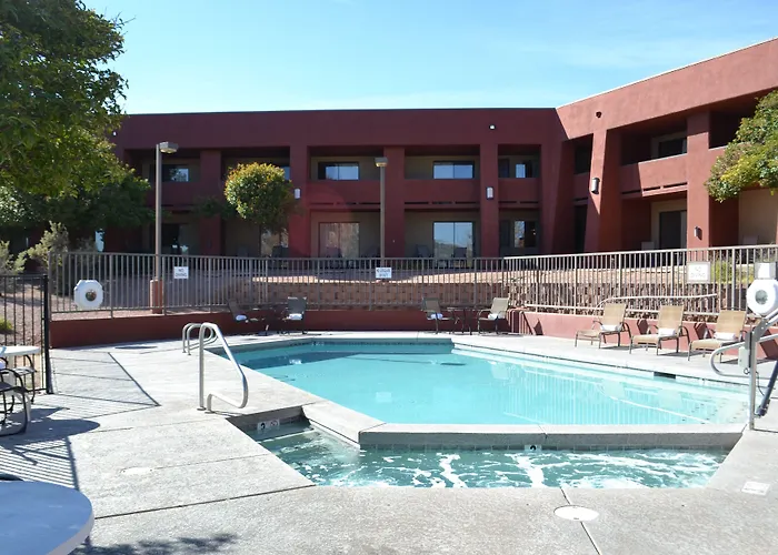 The Lodge At Cliff Castle Casino