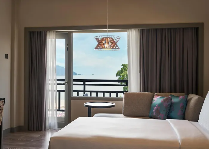 Doubletree By Hilton Damai Laut