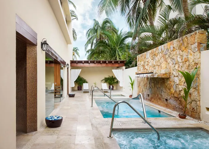Sunscape Dorado Pacifico Ixtapa Resort & Spa
