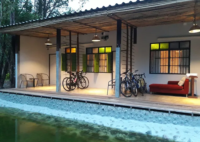 Trat Resorts